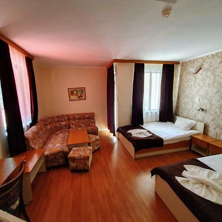 Hotel Sigma Kiten  Buitenkant foto
