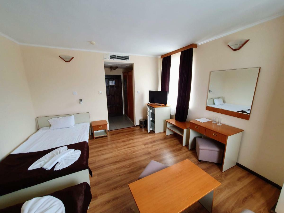 Hotel Sigma Kiten  Buitenkant foto